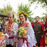 Встреча молодоженов хлебом и солью